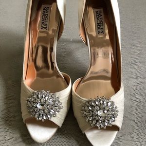 Badgley Mischka Pearson Wedding Pump